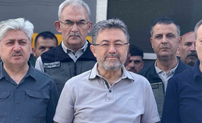 Bakan Yumaklı açıkladı: "Yangının şu an itibariyle büyük ölçüde kontrol altına alındığını söylemek istiyorum"