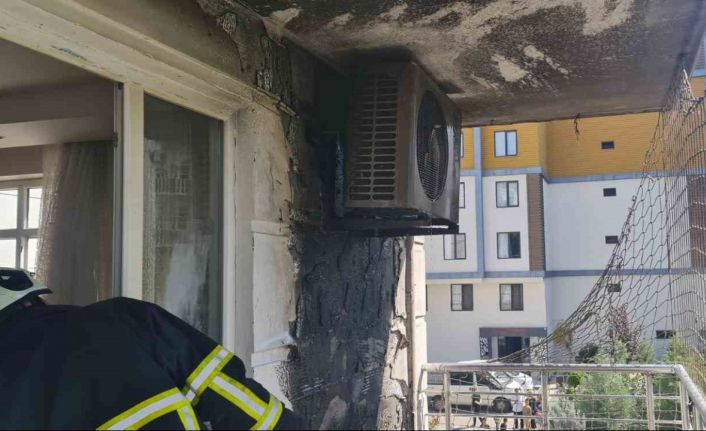 Balkonda patlayan piknik tüpü, yangına sebep oldu