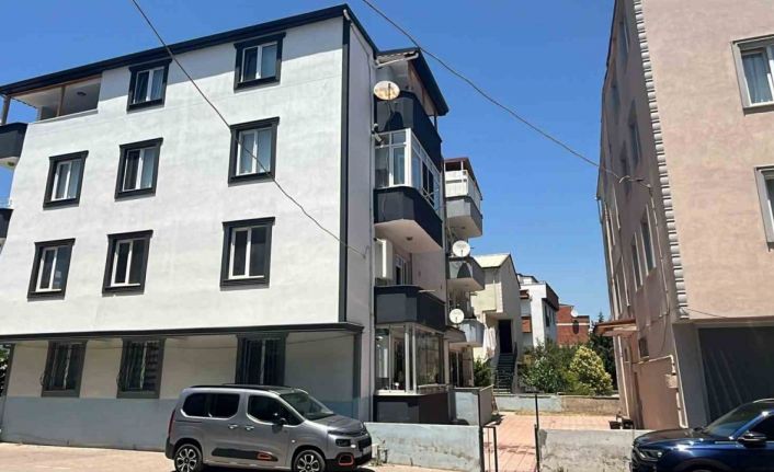 Balkondan düşen 1,5 yaşındaki bebek ağır yaralandı