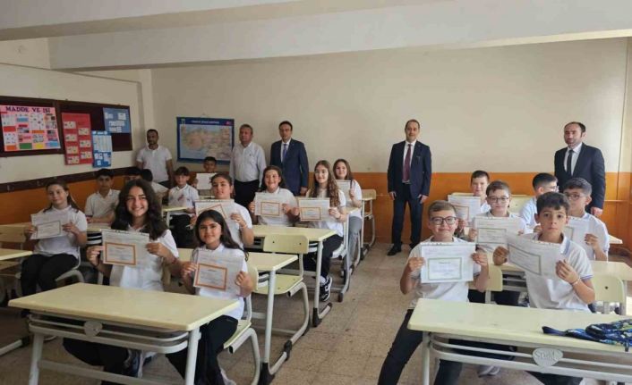 Bandırma’da karne heyecanı