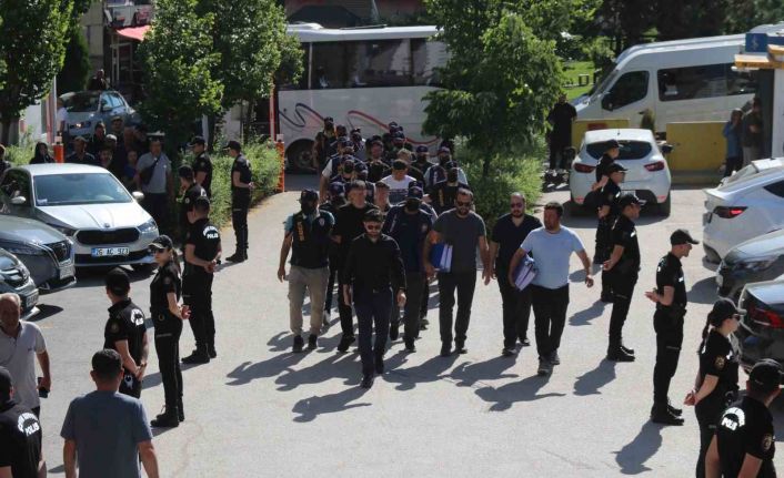 Banka hacmi 235 milyon liraya ulaşan dolandırıcılık şebekesine operasyon: 9 gözaltı