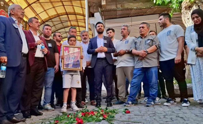 Başkan Ateş vurulduğu yerde anıldı