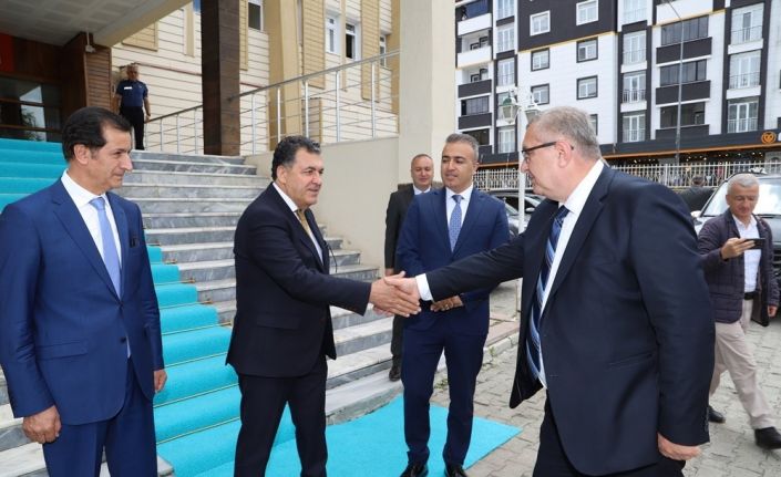 Başkan Demir, Gürcistan heyeti ile bir araya geldi