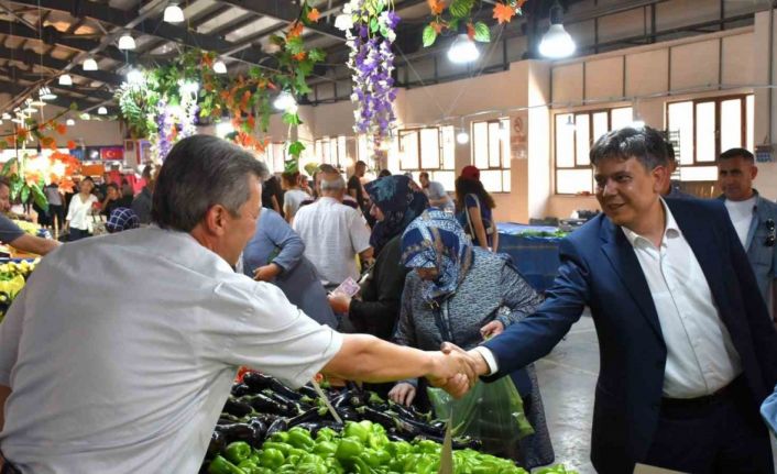 Başkan Durgut, pazarcı esnafı ile bir araya geldi