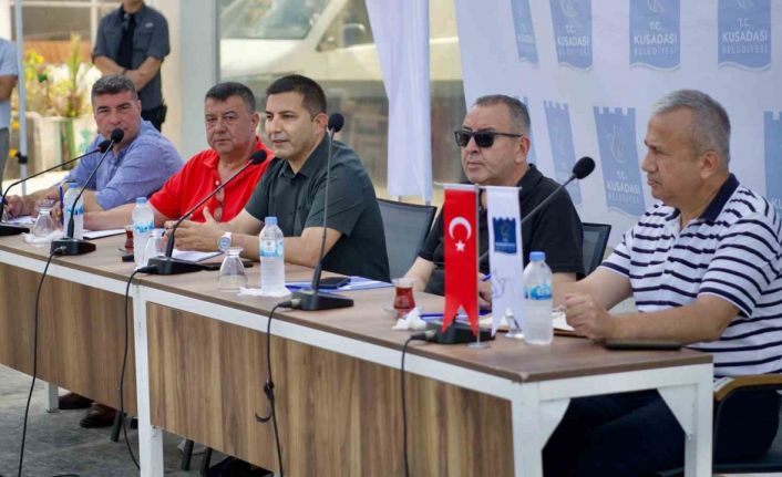 Başkan Günel Kadınlar Denizi Mahallesi esnafıyla bir araya geldi