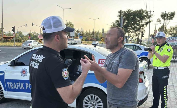 Bayram trafiğinde hem alkollü hem de ehliyetsiz sürücüye 50 bin TL ceza