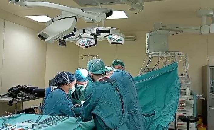 Beyin ölümü gerçekleşen kişinin organları 3 kişiye umut oldu