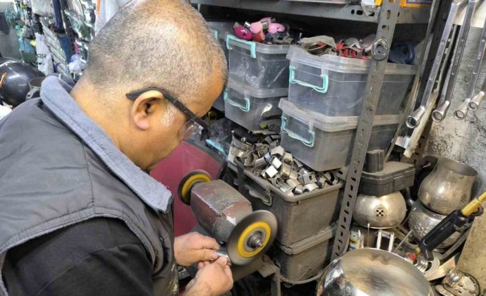 Bıçak bileyicileri Kurban Bayramı’ndan memnun