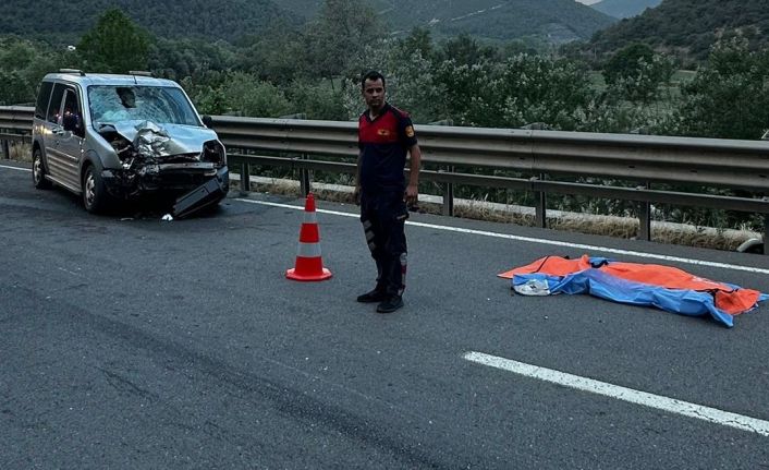 Bilecik’te meydana gelen trafik kazasında 1 kişi hayatını kaybederken, 5 kişi de yaralandı