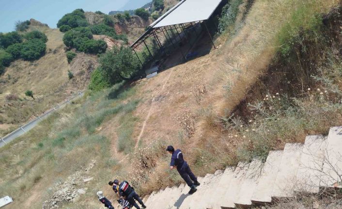 Bisikletiyle dereye uçan çocuk hayatını kaybetti