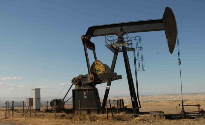 Brent Petrol, İsrail’in İran’a saldırmasıyla yükselişe geçti