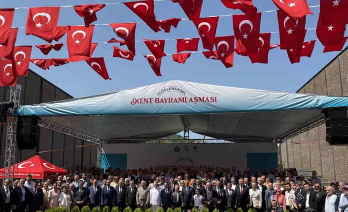 Bu bayramda gelenek bozulmadı: Kocaeli, 41. kez kucaklaştı