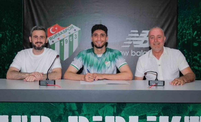 Bursaspor, Emrehan Gedikli ile sözleşme imzaladı