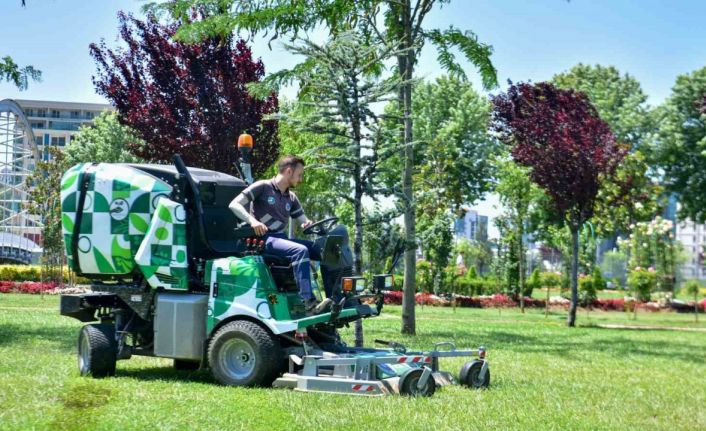 Büyükşehir ile parklar yaza hazır