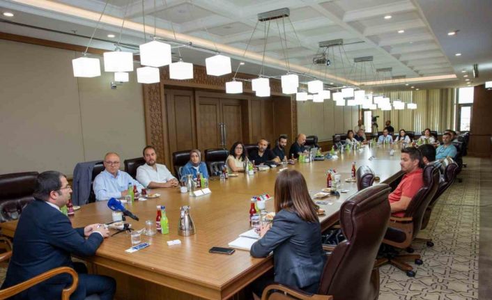 Büyükşehir’den meslek odalarına ‘Atatürk Spor Salonu’ bilgilendirmesi