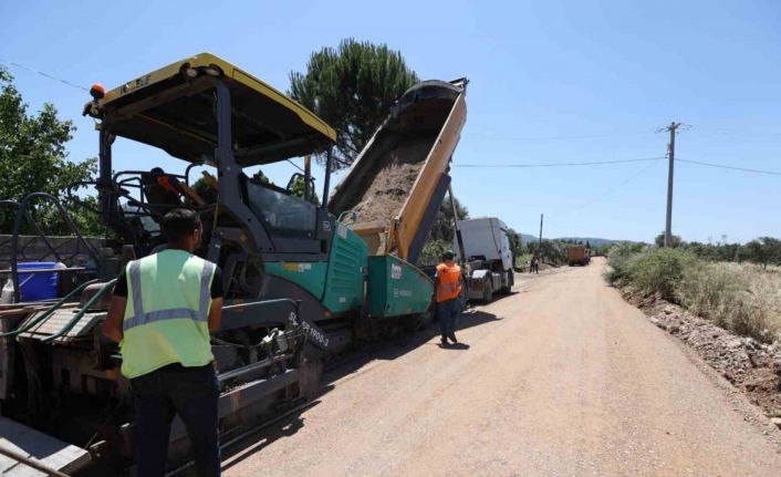 Büyükşehir’in kırsaldaki yol yatırımları devam ediyor