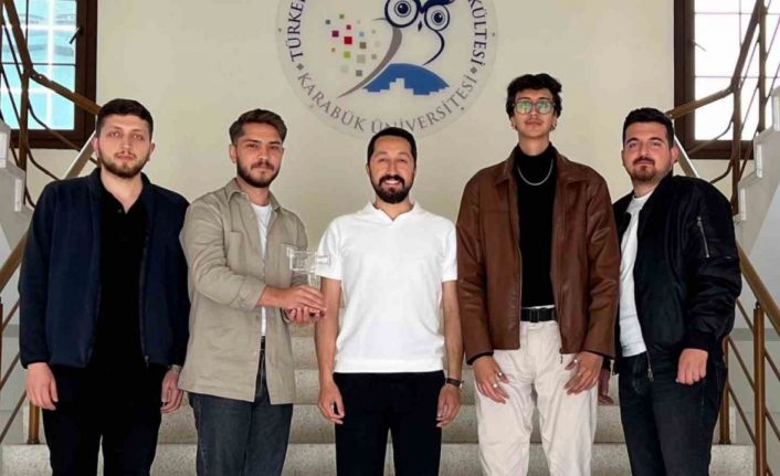 Cam Adam Belgeseli "Etkileyici Senaryo Ödülü" aldı