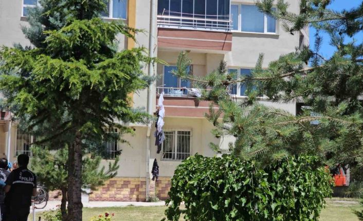 Çamaşır ipi hayat kurtardı