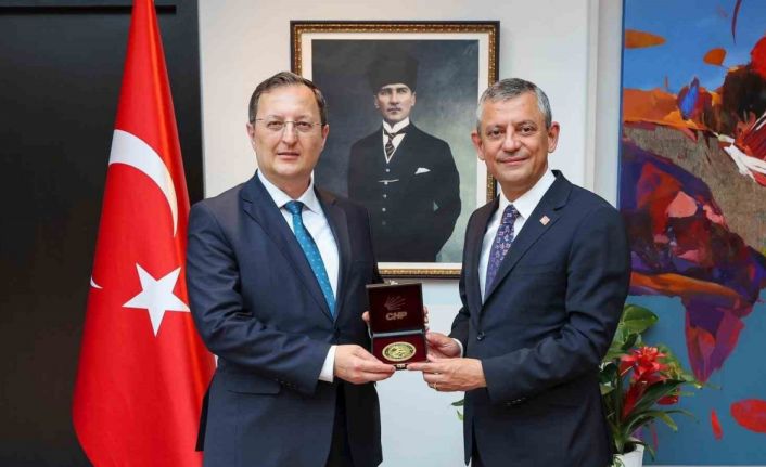 CHP Genel Başkanı Özel, Berlin Büyükelçisi Turan’ı ziyaret etti