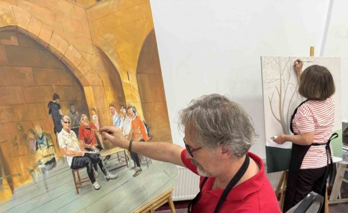 Çorum’da düzenlenen Uluslararası Resim Çalıştayı başladı