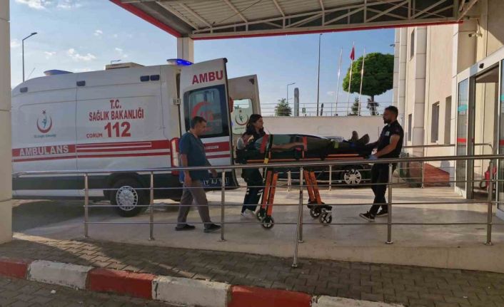 Çorum’da iki araç kafa kafaya çarpıştı: 4 yaralı