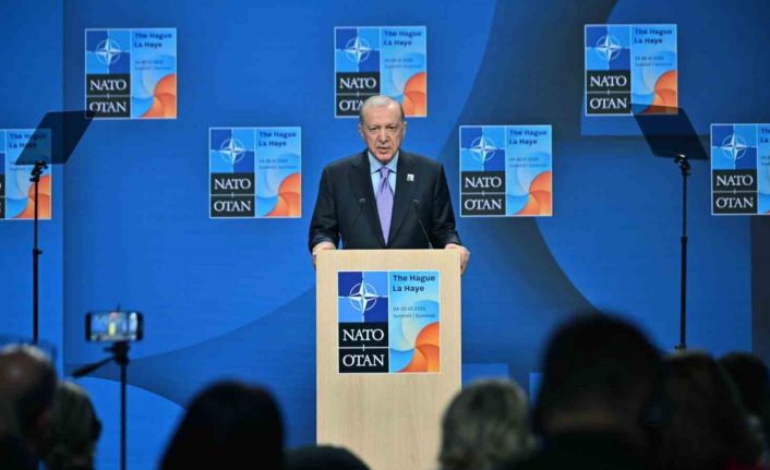 Cumhurbaşkanı Erdoğan: "Ülkemizi tüm krizlerin, sıcak çatışmaların ve gerilimlerin uzağında tutmaya gayret ediyoruz"