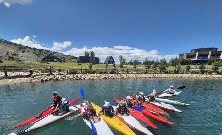 Denizi olmayan Erzincan’da kano heyecanı