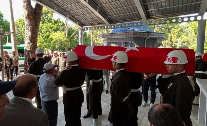 Denizli gazisine askeri törenle veda etti