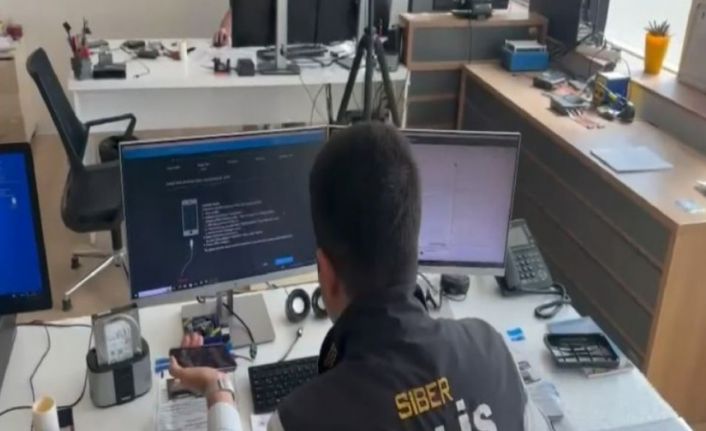 Depremzedenin kart bilgilerini kopyalayan dolandırıcı tutuklandı