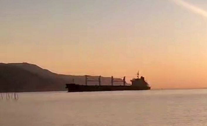 Dev gemi böyle karaya oturmuş: O anlar kamarada