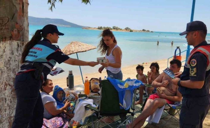Didim’de jandarma ekipleri vatandaşları orman yangınlarına karşı bilinçlendirdi