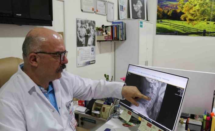 Dijital bağımlılık ilkokul çocuklarında dahi boyun fıtığı oluşturuyor