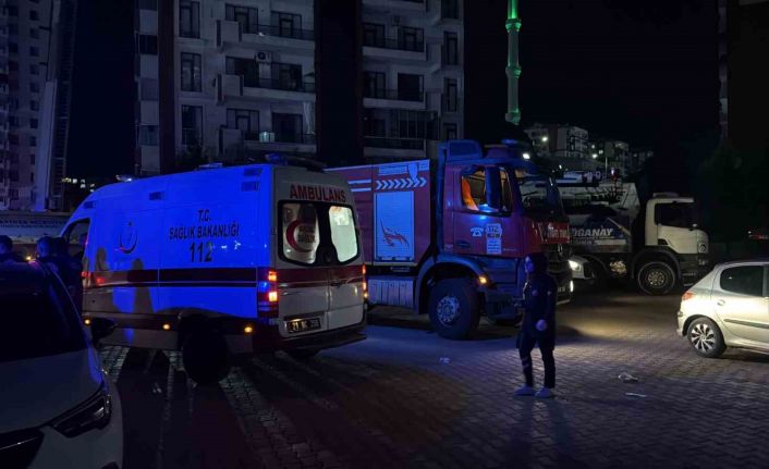 Diyarbakır’da 13 katlı binada çıkan yangın söndürüldü, soğutma çalışmaları sürüyor