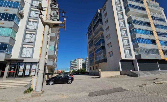 Diyarbakır’da aranan kayıp çocuk, yangın merdiveni boşluğunda ölü bulundu