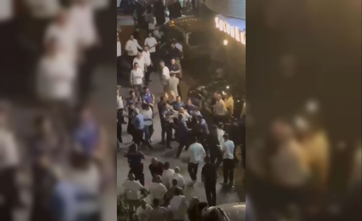 Düğünde havaya atılan parayı çocuklar kaptı, aileler birbirine girdi