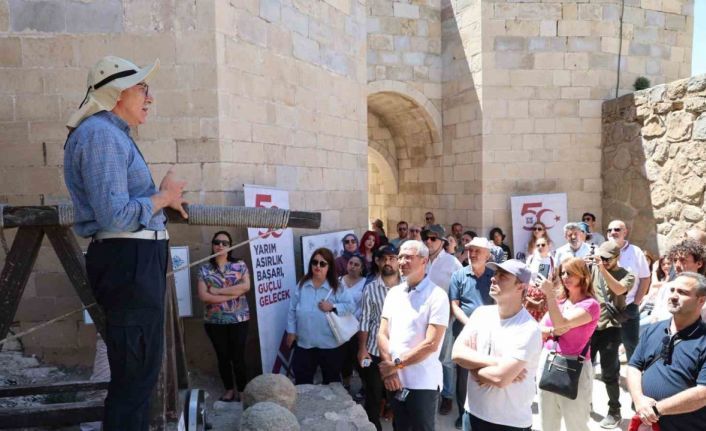 Elazığ’da bilim, tarih ve kültür Harput Kalesi’nde buluştu