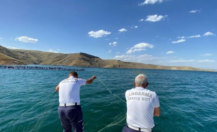 Elazığ’da kaçak avlanan 65 kilo balık ele geçirildi