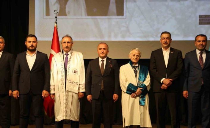 Elazığ’da Kırım Tatar Türk Halkı Milli Lideri Mustafa Abdülcemil Kırımoğlu’na fahri doktora verildi