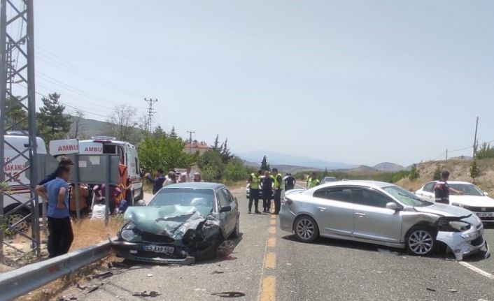 Elazığ’da trafik kazası: 5 yaralı