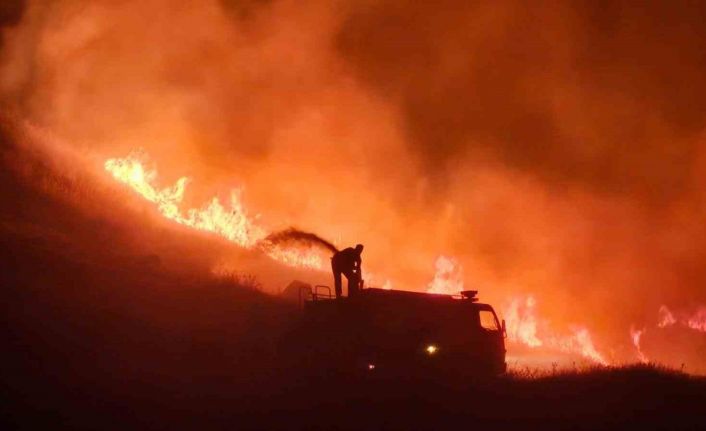 Elazığ’da yangın: Köy tedbir amaçlı boşaltılıyor