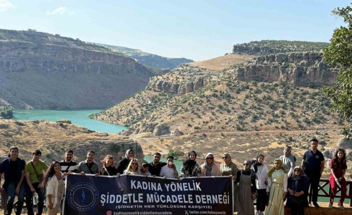 Elazığlı kadınlar ve gençler Diyarbakır’ı gezdi