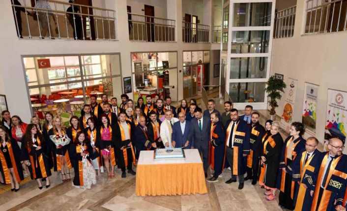 ERÜ Turizm Fakültesi 16. dönem mezunlarını verdi