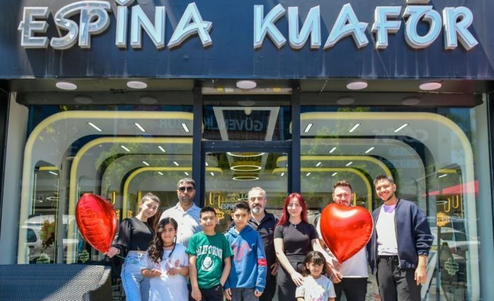 Esenyurt Belediyesi Kurban Bayramı öncesi ilçedeki yetim ve öksüz çocuklara şefkat eli uzattı