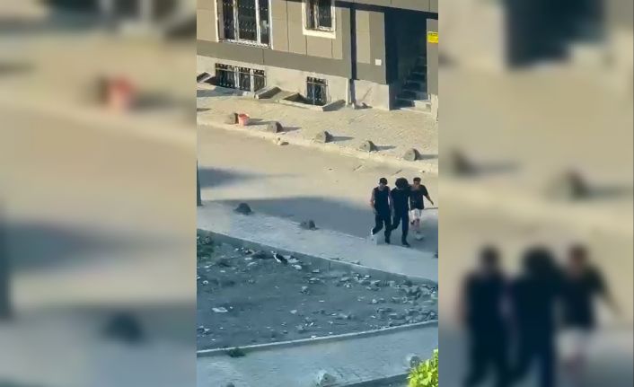 Esenyurt’ta güpegündüz uyuşturucu ticareti