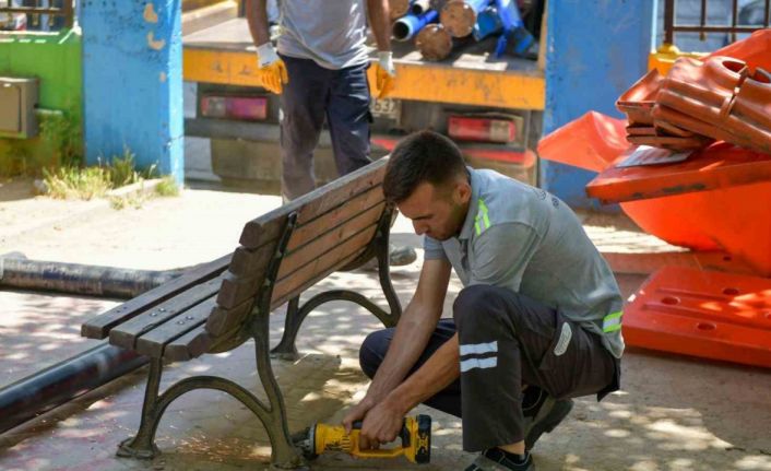 Esenyurt’un parkları baştan sona yenileniyor