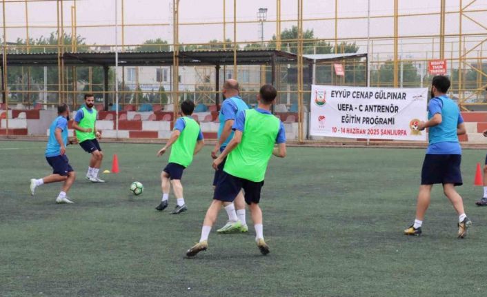 Eyyüp Cenap Gülpınar antrenör eğitim programı başladı