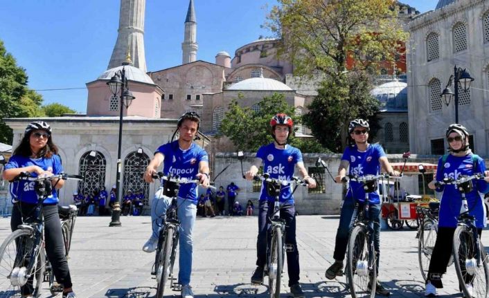 Fatih Belediyesi’nden gençlere tarihe yolculuk: 400 gönüllü turizm elçisi seçildi
