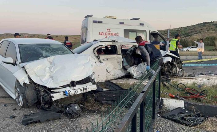 Feci kaza evli çifti hayattan kopardı