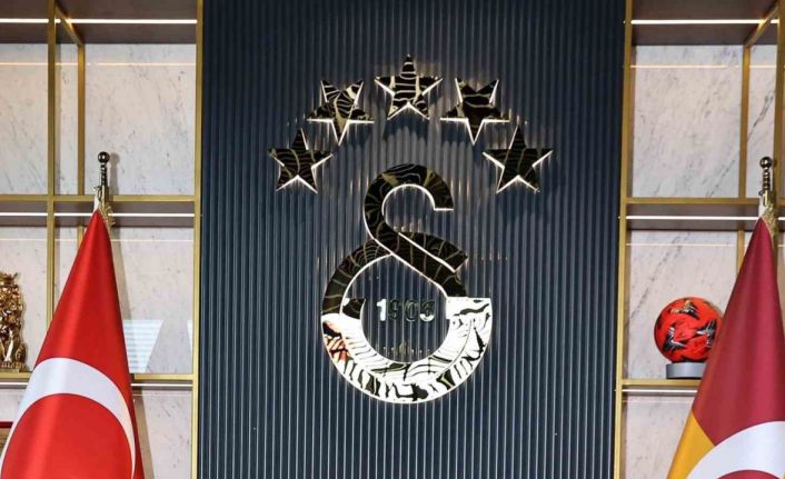 Galatasaray, Sane ile 3 yıllık sözleşme imzaladı