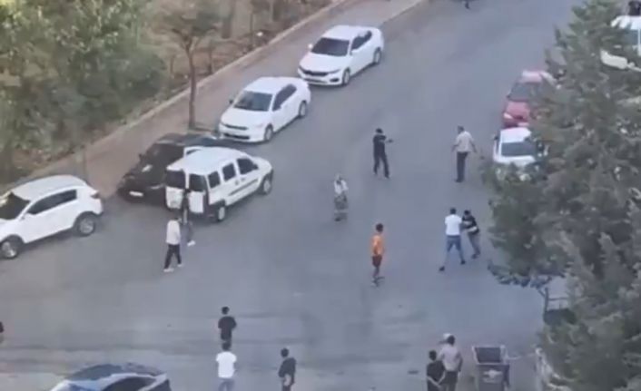 Gaziantep’te 2 kardeşe silahla saldıran şahıs yakalandı: Saldırı anı kamerada